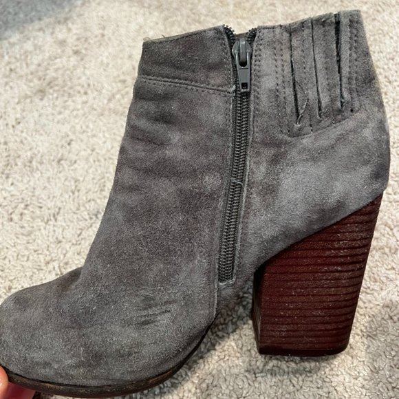 Havana Last Jeffrey Cambell 8.5 gray booties - Picture 3 of 4